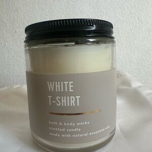 Bath & Body Works White T-Shirt Scented Candle